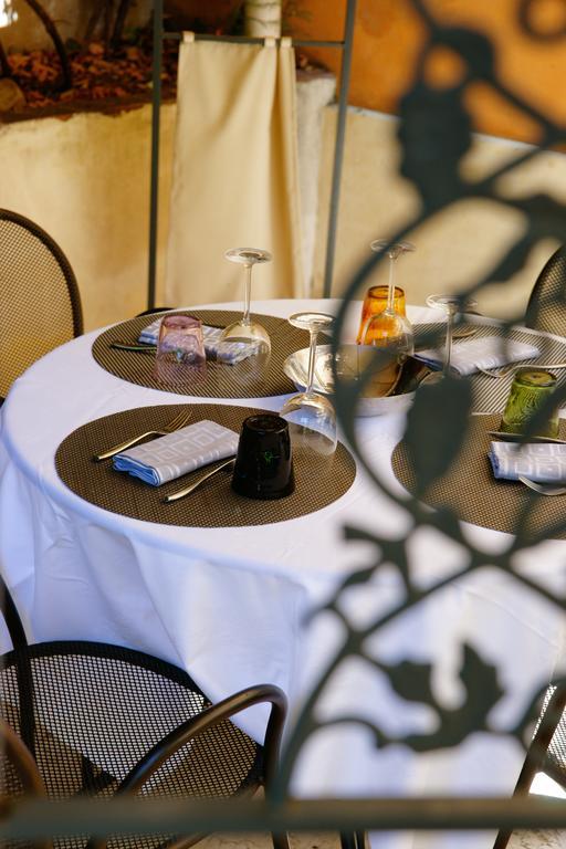 Les Jardins D'Anglise Hotell Six-Fours-les-Plages Exteriör bild